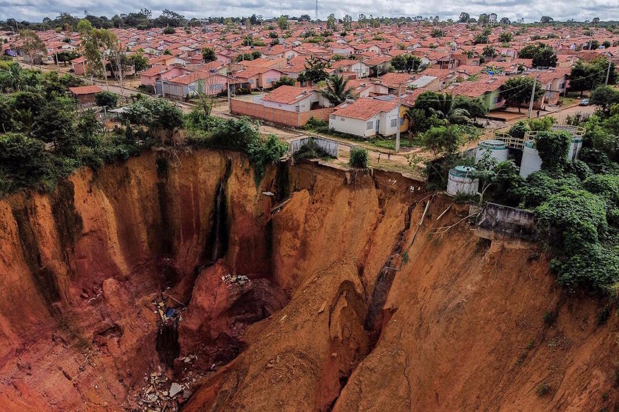 sinkhole brazil amazon