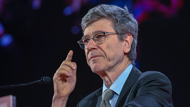 Click to enlarge US economist Jeffrey Sachs