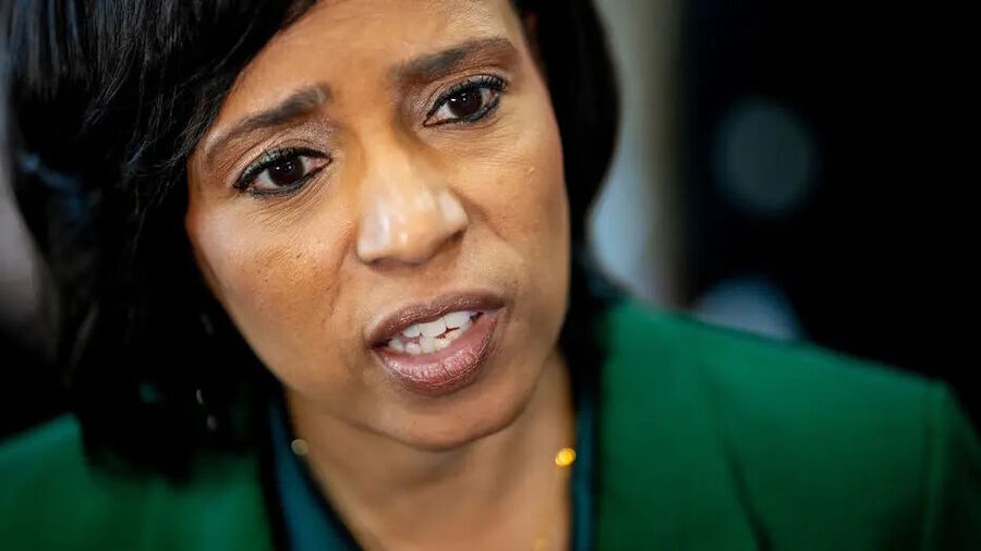 Click to enlarge Maryland Democratic Senator Angela Alsobrooks
