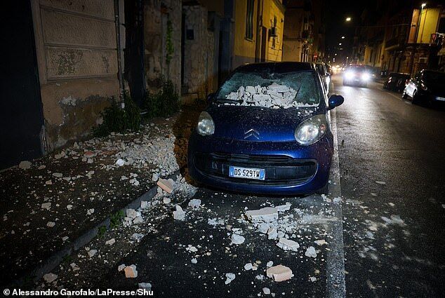 Click to enlarge earthquake naples