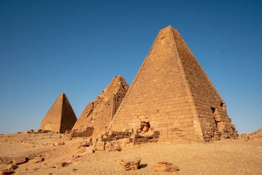 Click to enlarge nubian pyramids egypt