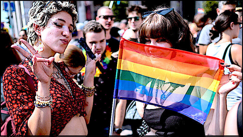Click to enlarge Prideparade