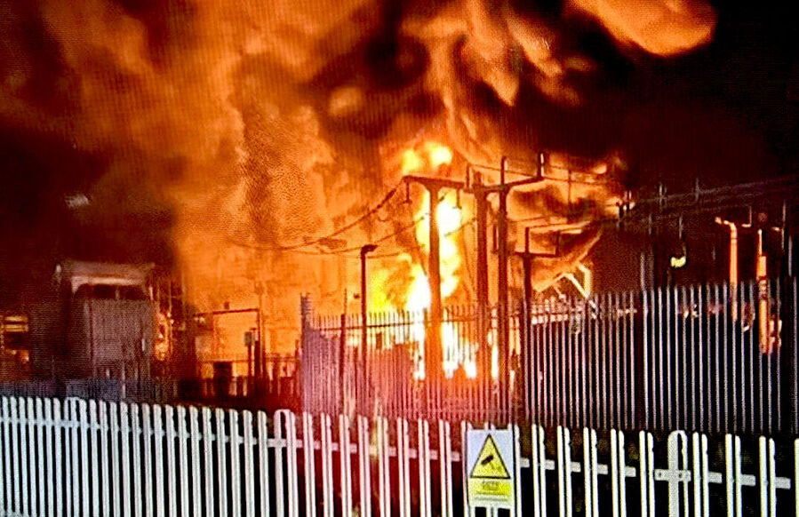 Click to enlarge airport fire