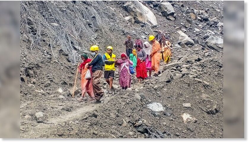 Chief Minister Sukhvinder Singh Sukhu and Leader of Opposition Jai Ram Thakur have expressed deep grief over the incident.