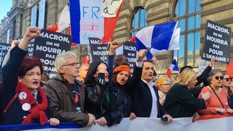 Thousands march in Paris against military aid to Ukraine