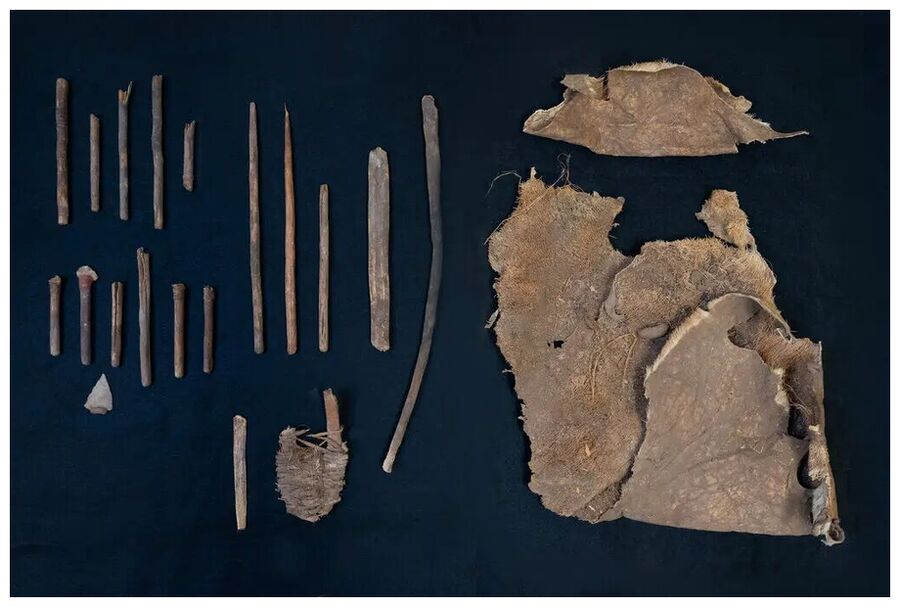 Click to enlarge Ancient Hunting Kit