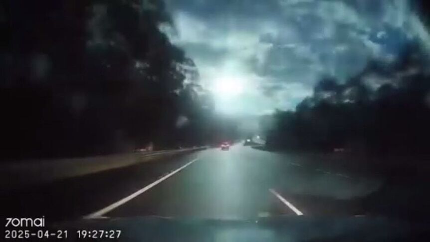 green fireball new zealand australia