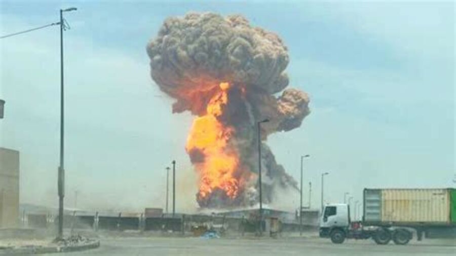 Click to enlarge explosion Shahid Rajaee Port iran