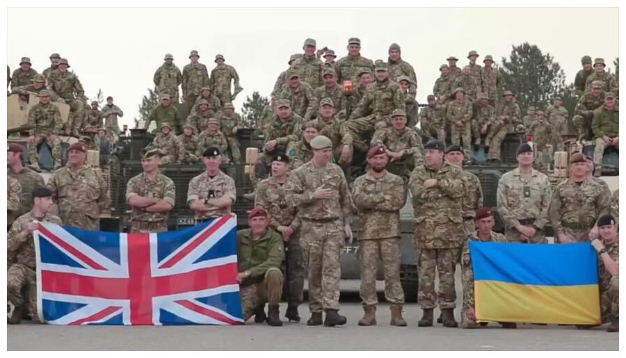 Click to enlarge British and Ukrainian Troops