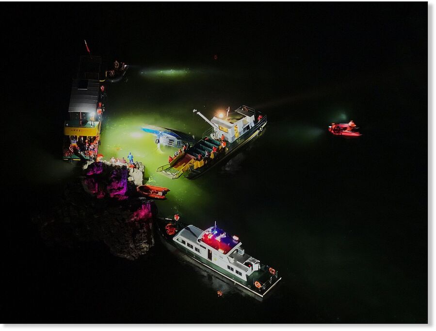 Click to enlarge An aerial photo shows search and rescue