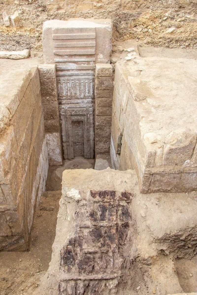 Click to enlarge hidden egypt royal tomb