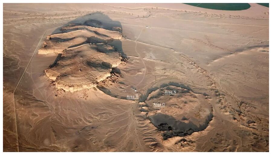 Click to enlarge Oasis settlement of Qurayyah