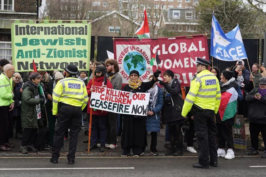 Click to enlarge protest anti israel ambassador Tzipi Hotovely