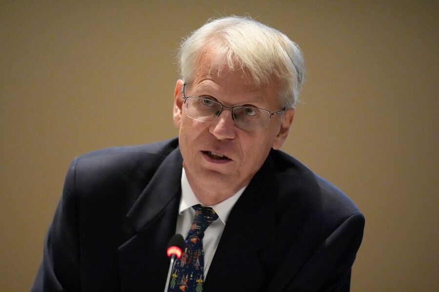 Click to enlarge Dr. Martin Kulldorff