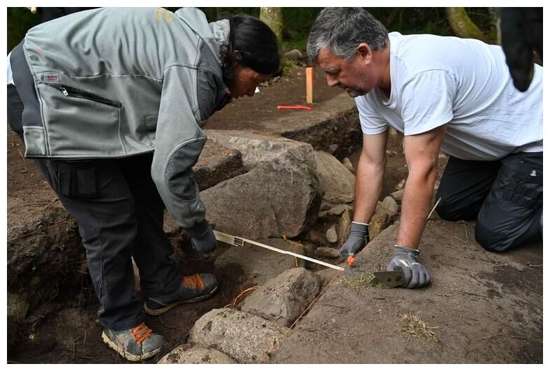Click to enlarge Excavation of Le Plasker