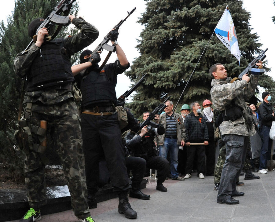Click to enlarge Lugansk self-defense forces militia rebellion ukraine