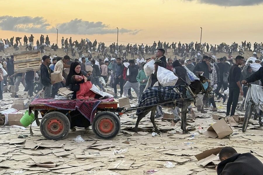 Click to enlarge mercenaries shoot gaza aid seekers