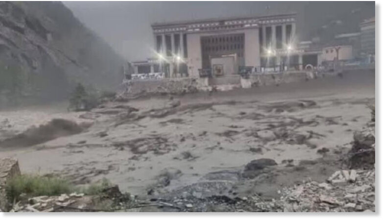 Click to enlarge A flash flood occurred along the Nepal-China border early Tuesday morning, flooding the Bhotekoshi River and leading to the destruction of the Miteri Bridge and several parked vehicles.