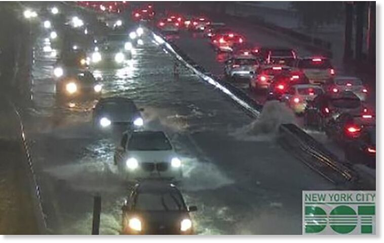 Click to enlarge The Big Apple is under a flash flood warning until midnight.