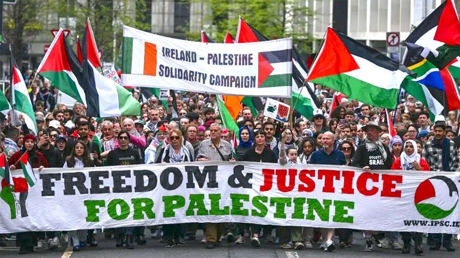 Click to enlarge pro palestine demonstration dublin ireland