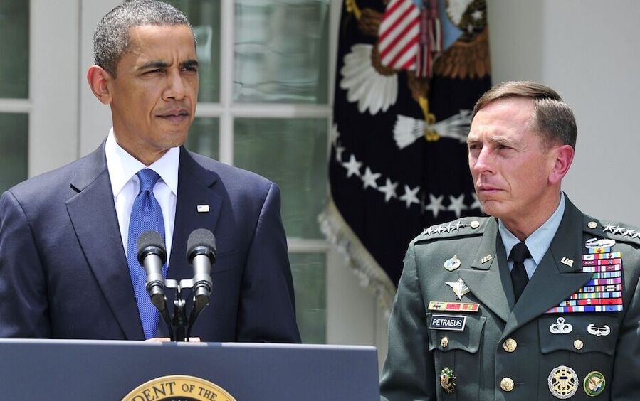 Click to enlarge David Petraeus, Barack Obama aspen security forum