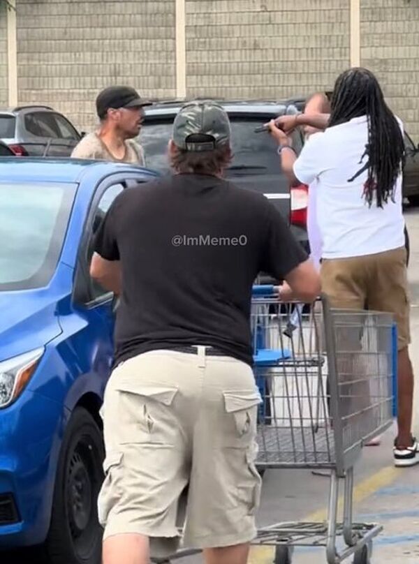 walmart stabber confronted derrick perry