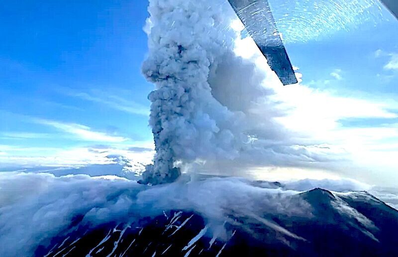 Click to enlarge volcano erupt