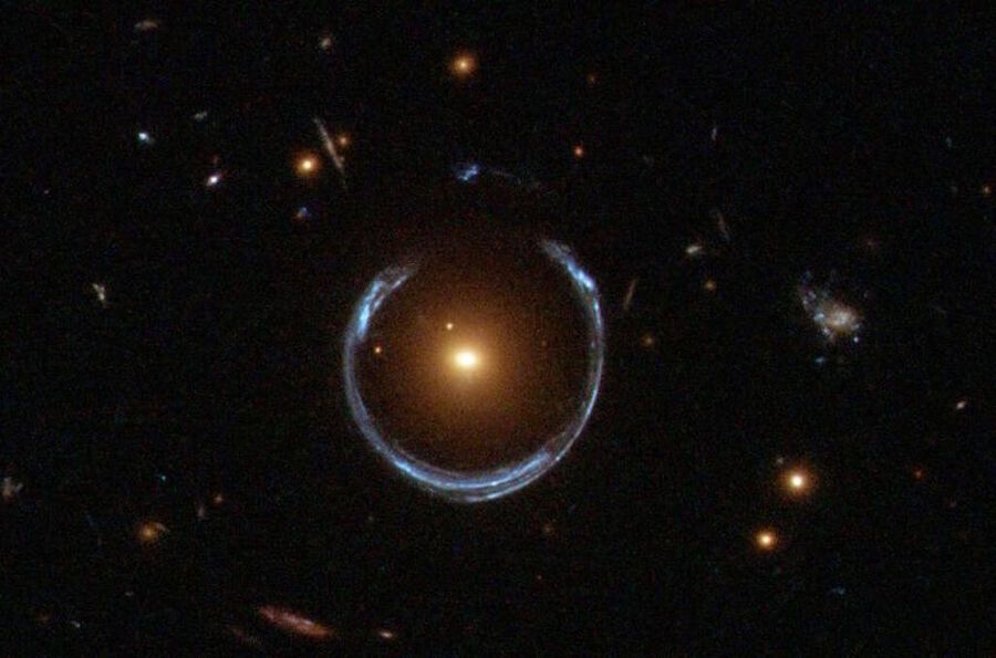 cosmic horseshoe black hole