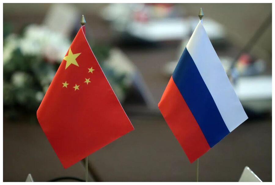 Click to enlarge Russian and Chinese flags.