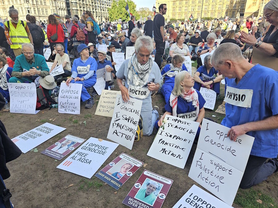Click to enlarge london protest palestine action israel genocide