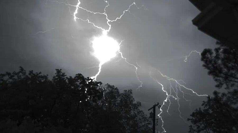 Click to enlarge ball lightening