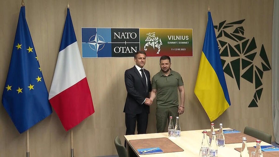 Click to enlarge macron zelensky nato ukraine
