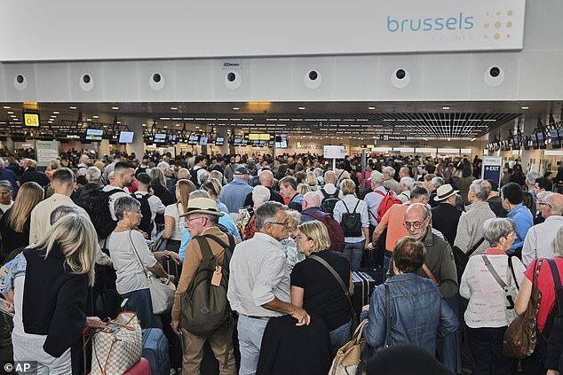 cyber attack european airports delays