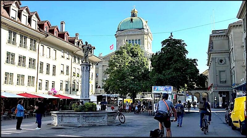 Click to enlarge downtown Swiss city