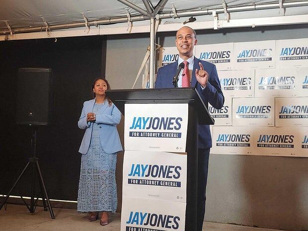 Click to enlarge jay jones virgina ag election text messages violence