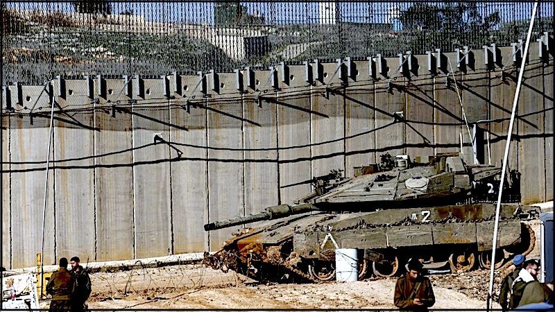 Click to enlarge Tank border IsraelLebanon