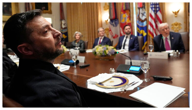 Click to enlarge Meeting in Whitehouse