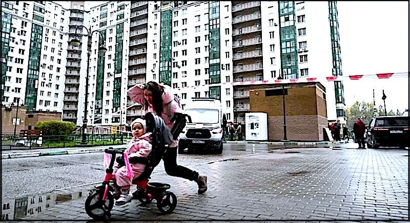Click to enlarge mom and kid