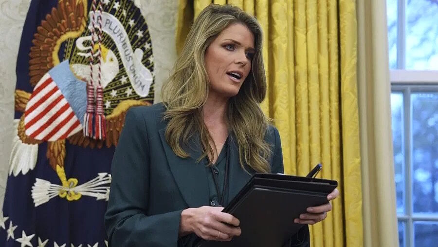 Click to enlarge Lindsey Halligan trump attorney letitia james comey