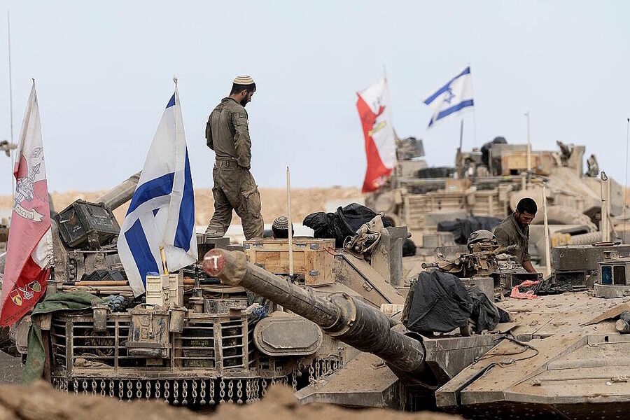 idf tanks gaza break ceasefire