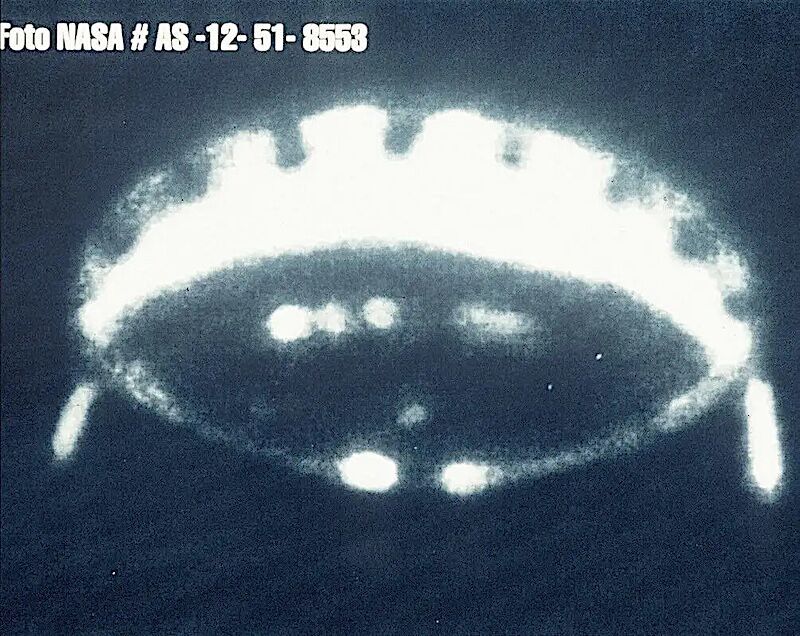 Click to enlarge circle UFO 8553