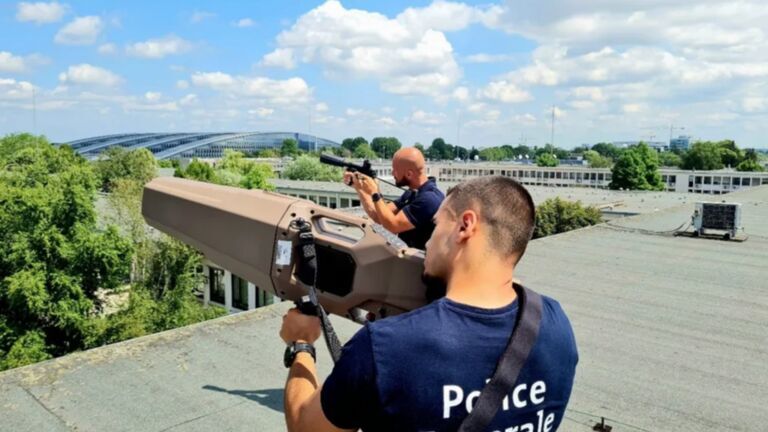 Click to enlarge Belgian anti-drone unit