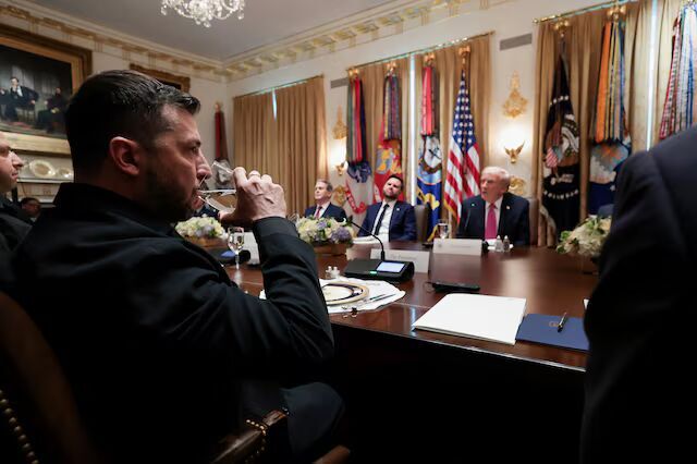 Click to enlarge Ukraine's President Volodymyr Zelenskiy meets with U.S. President Donald Trump