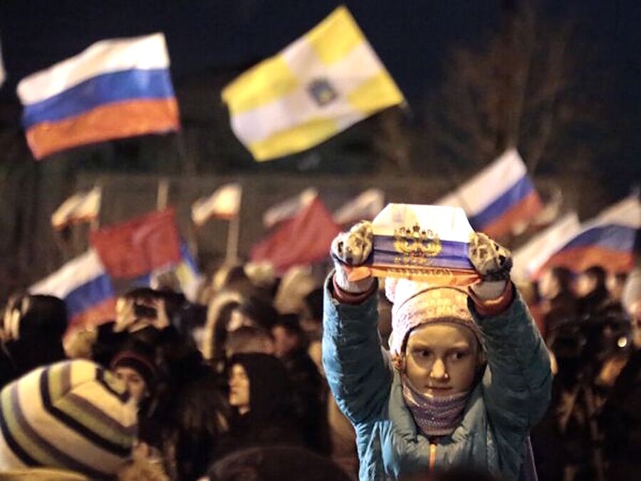 crimea pro russia demonstration maidan coup neo nazi