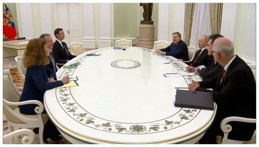Meet at the Kremlin