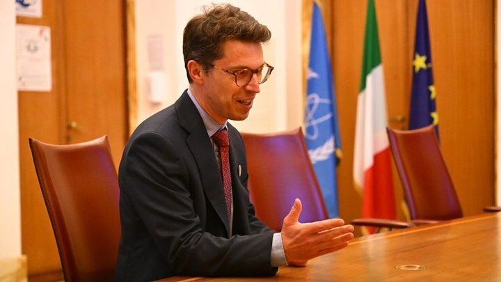Click to enlarge MIT Professor Nuno F.G. Loureiro