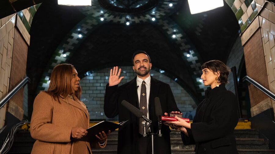 Click to enlarge mamdani swearing in nyc mayor