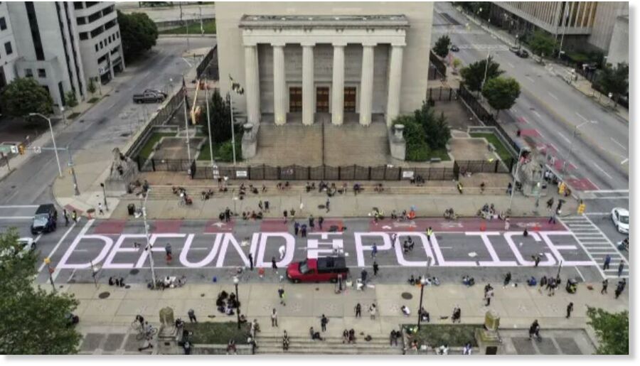 defund police