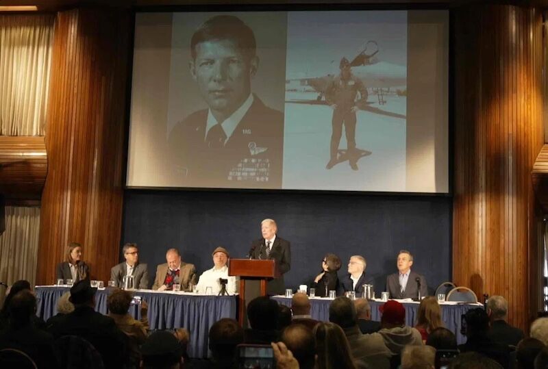 Click to enlarge Natl Press club meeting