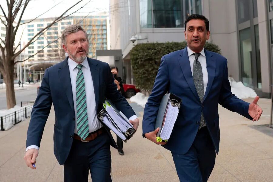 Click to enlarge Congressman Massie and Rep. Ro Khanna (D-Calif.)